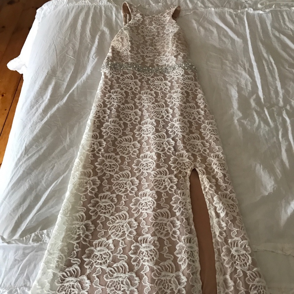 Beige/white lace long dress!